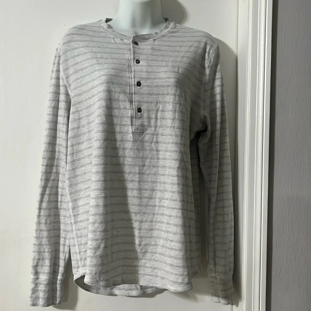 Lululemon long sleeve shirt